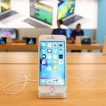 Things Girls Do After Graduation: Apple Store